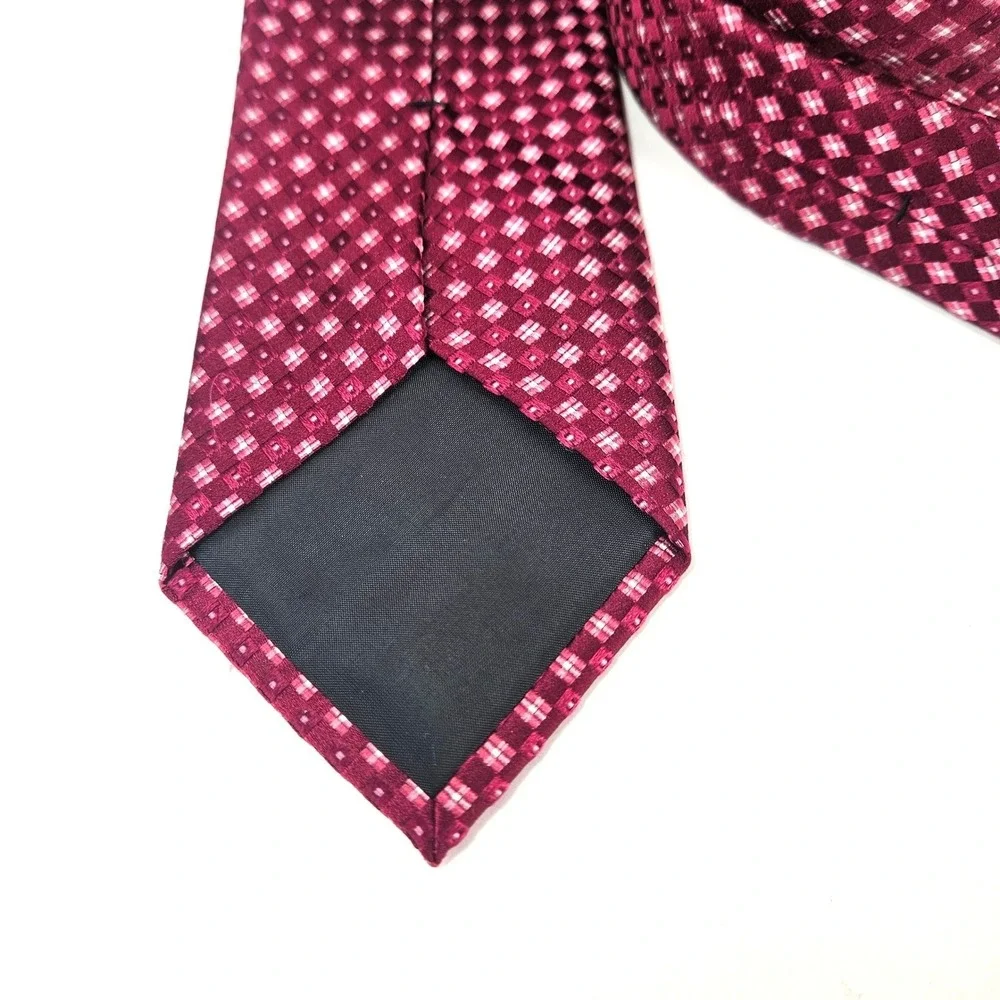 Michael Kors Burgundy Pink Geometric‎ Squares Pattern Silk Men's Neck Tie 3.5